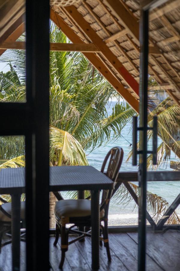Amami Beachfront Villa With Private Beach Puerto Galera Exteriér fotografie