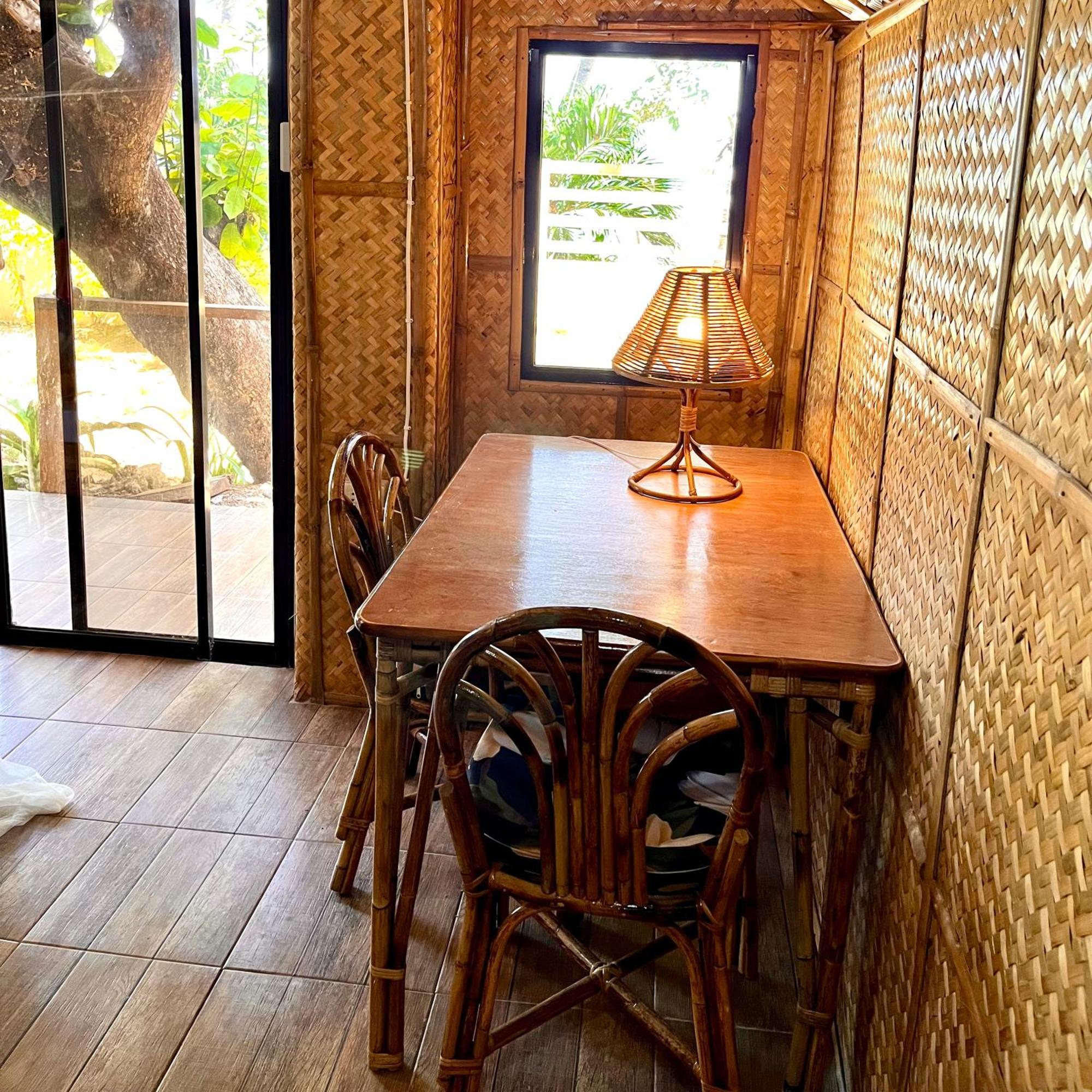 Amami Beachfront Villa With Private Beach Puerto Galera Exteriér fotografie